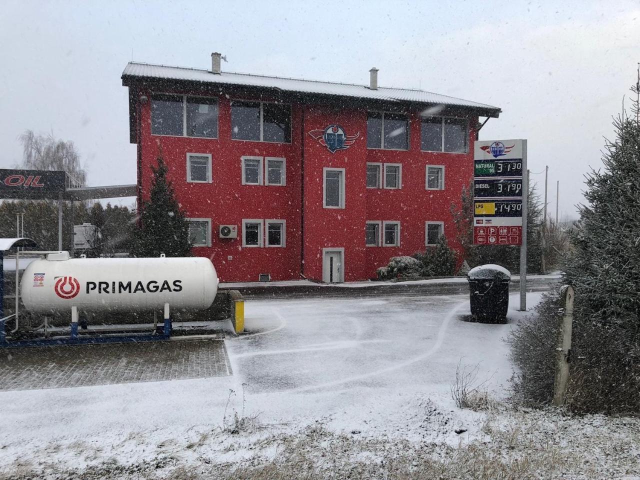 Motel Red Oil Lovosice Exterior foto